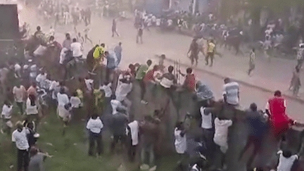 Guinée : bousculade mortelle lors d’un match de football (France 2)