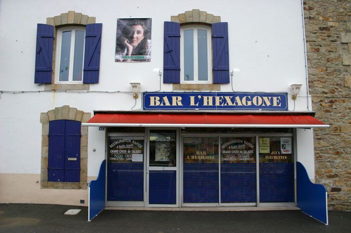 Facade_bar_et_affiche.jpg